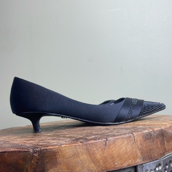 Nina New York Textile Pointed Toe Kitten Heel Shoe BLACK Rhinestones Size 8M - Picture 2 of 11